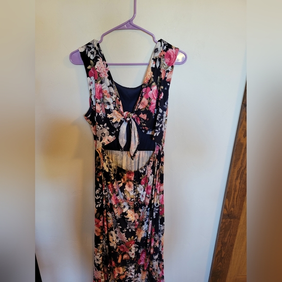 Floral Maxi Dress with Open Tie Back - Picture 3 of 6
